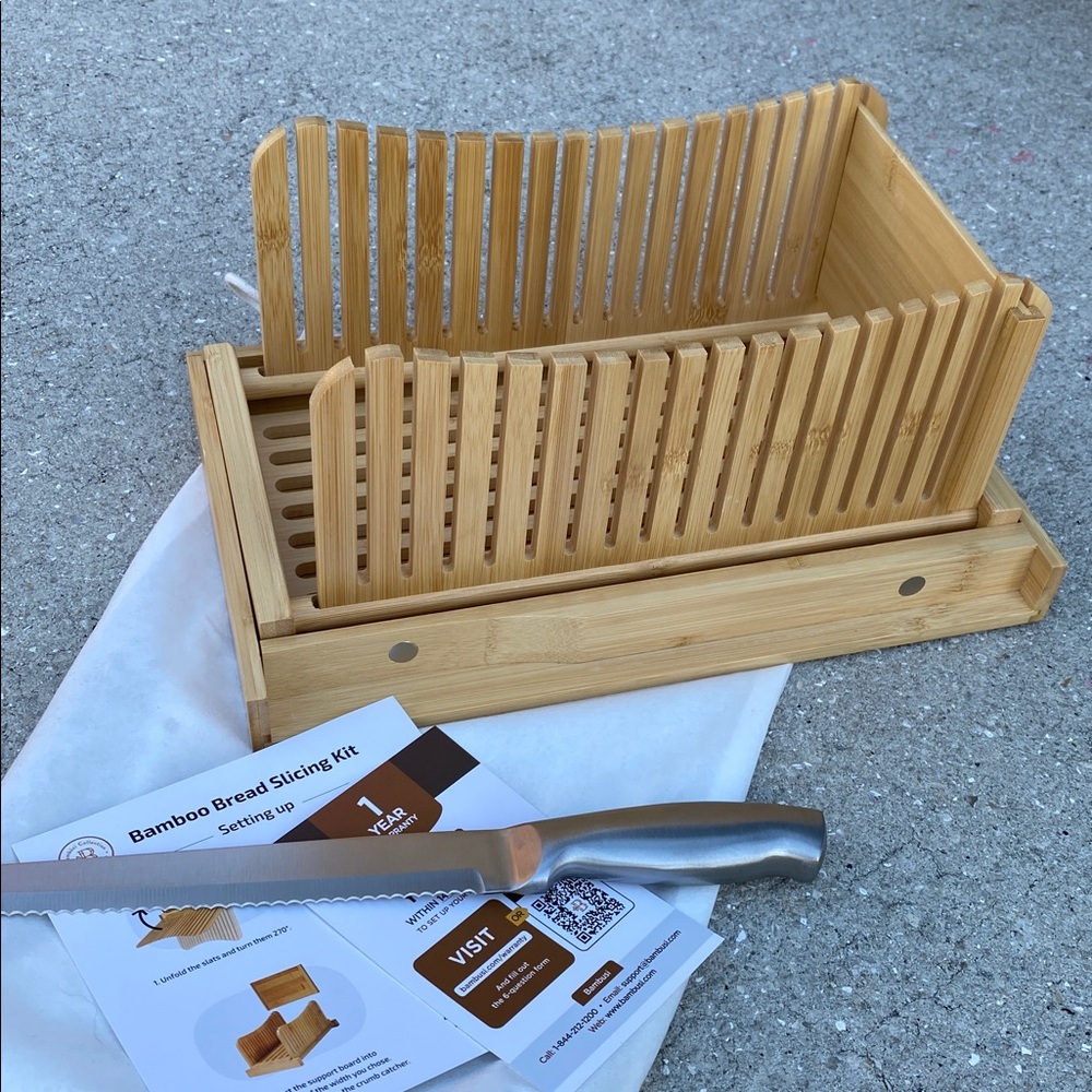 Bambusi Bamboo Bread Slicer with Serrated Knife